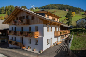  Appartments Jagerhof  Брайес